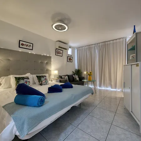 Infinity Ocean - Sea View And Pool - By Lanzarote شقة